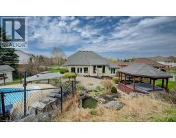 207 WOODRIDGE Drive - 44