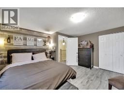 220 ROSEBANK Place - 23