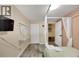 220 ROSEBANK Place - 25