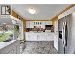 220 ROSEBANK Place - 6