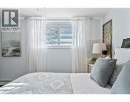 9793 DICKENSON Road W - 35