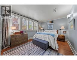 39 BORDEN Avenue N - 21