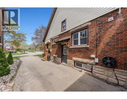 39 BORDEN Avenue N - 5