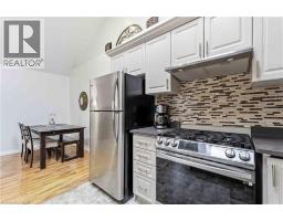 74 PROVINCE Street N - 18
