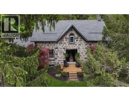 464 PIPER Street - 3