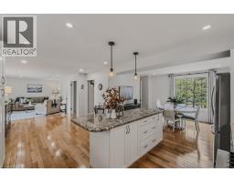 208 VICTORIA Street - 20