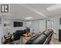 208 VICTORIA Street - 44