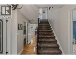 208 VICTORIA Street - 8