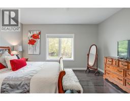 49 POSTMA Drive - 19