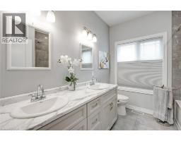 49 POSTMA Drive - 21