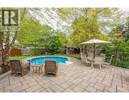 49 POSTMA Drive - 33