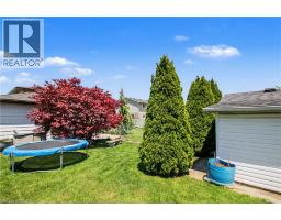203 MOFFAT Drive - 27