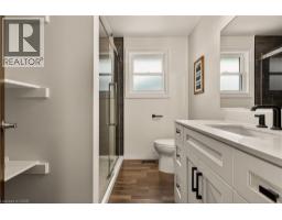 52 LATZER Crescent - 27