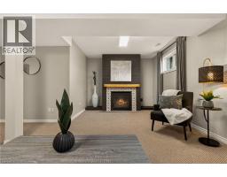 52 LATZER Crescent - 31