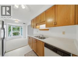 416 LIMERIDGE Road E UnitNo. 303 - 7