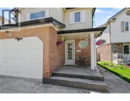 51 CAMROSE Court - 4