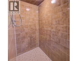 119 MARTINGLEN Crescent - 29