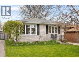 26 TUTTON Place - 3