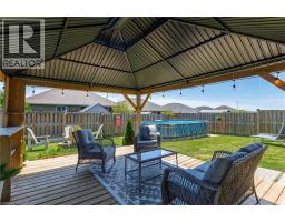 10 REDBUD Crescent - 31