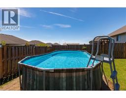 10 REDBUD Crescent - 38