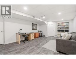 600 DEBORAH Crescent - 21
