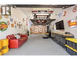 600 DEBORAH Crescent - 25
