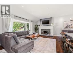 600 DEBORAH Crescent - 3