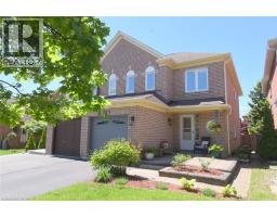 27 HARNESWORTH Crescent - 1