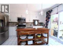 27 HARNESWORTH Crescent - 13