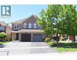 27 HARNESWORTH Crescent - 2