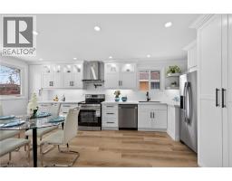 74 VICTOR Boulevard - 9