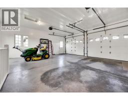 7826 COLONIAL Drive - 32