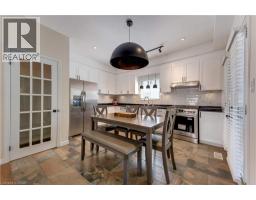 31 PARKVALE Drive - 13
