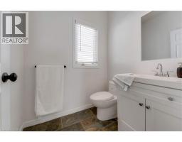 31 PARKVALE Drive - 17