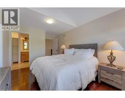 31 PARKVALE Drive - 28