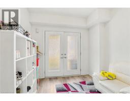 19 ROXANNE Drive UnitNo. 119 - 3