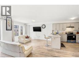 19 ROXANNE Drive UnitNo. 119 - 7