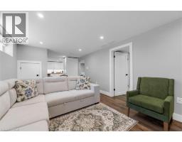 19 LYONS Avenue - 25