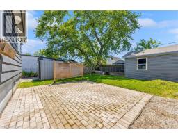 19 LYONS Avenue - 33