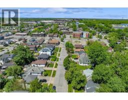 19 LYONS Avenue - 35