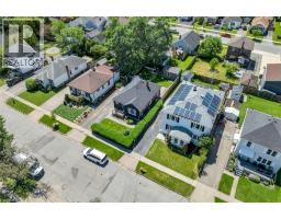 19 LYONS Avenue - 42