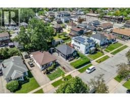 19 LYONS Avenue - 43