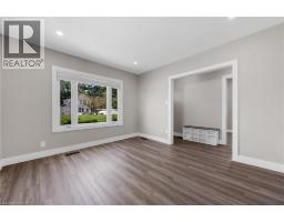 19 LYONS Avenue - 7