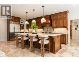 2096 LAKESHORE Road E - 14