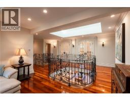 2096 LAKESHORE Road E - 25