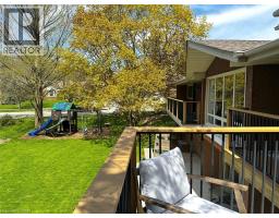 81 THOMSON Drive - 47