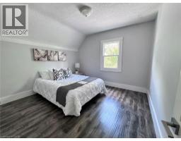 40 WOODLAND Avenue - 21
