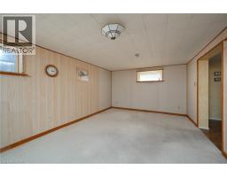 1304 AVON Crescent - 17