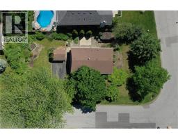 1304 AVON Crescent - 4