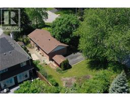 1304 AVON Crescent - 5